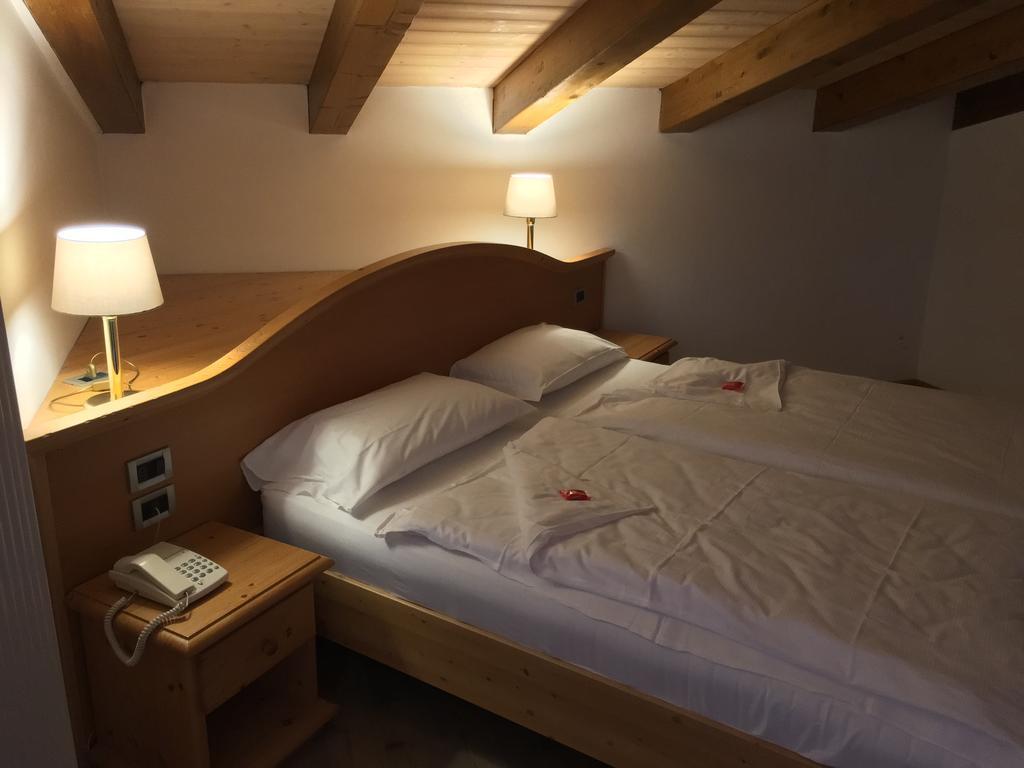 I Tre Magli Hotel Dimaro Ngoại thất bức ảnh